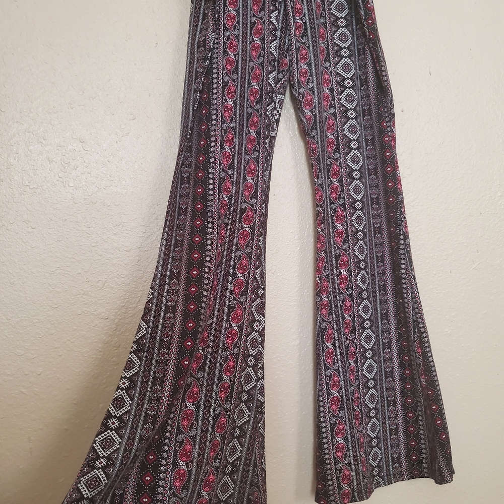 No boundaries pants